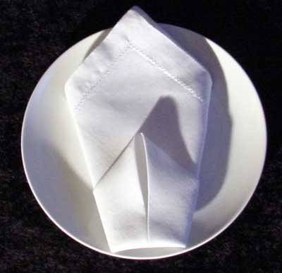 How to fold napkins for formal dinner